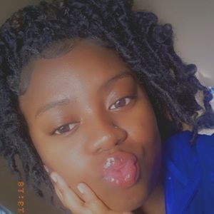 Meet your Posher, Veronica